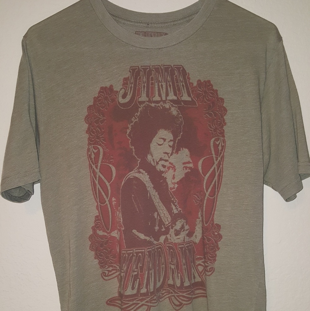 Authentic 2007 Jimmi Hendrix tee shirt .